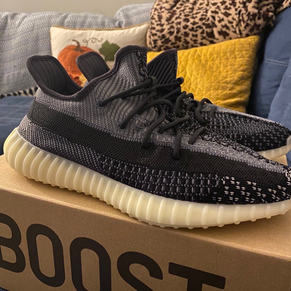 Adidas Yeezy Boost 350 V2 ‘Carbon’